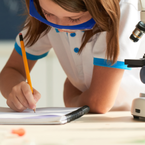 Débito recorrente pode tirar minha escola do vermelho?